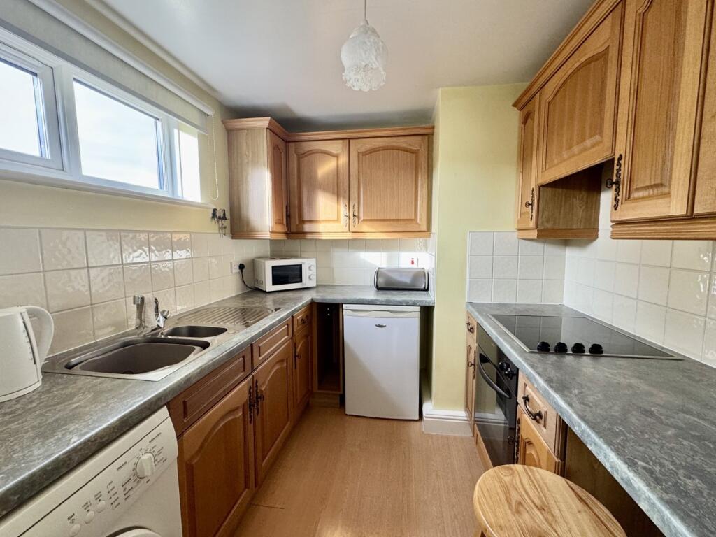 Additional image 3 of Oxford Road, Gomersal, BD19