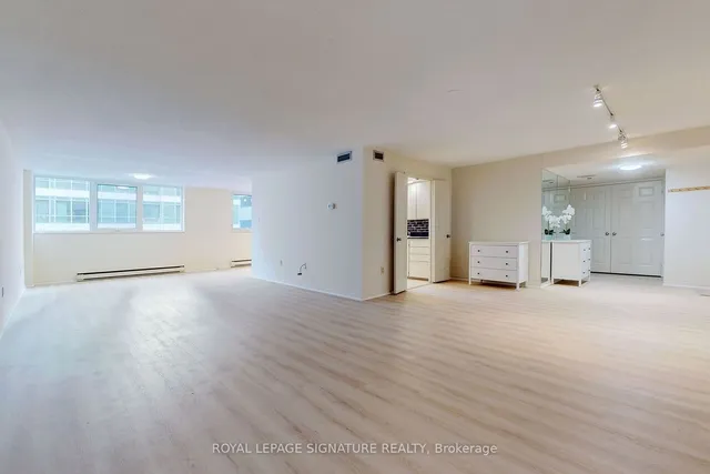 Additional image 4 of 360 Bloor St Unit 1107