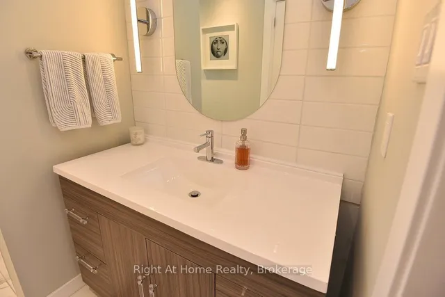 Additional image 37 of 672 Montego Cres