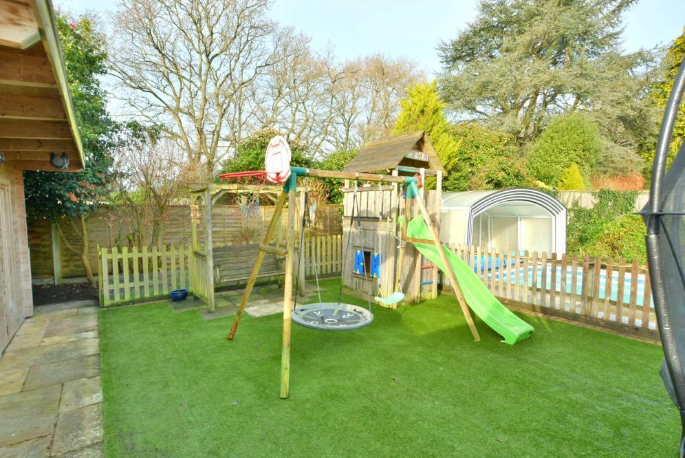 Additional image 24 of Newlands Way, Broadstone, BH18 9JH