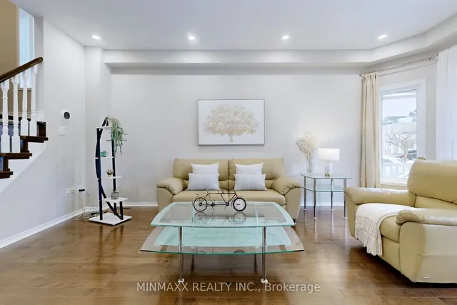 Additional image 4 of 1081 Holdsworth Cres