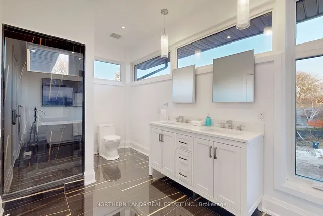 Additional image 27 of 26 LEGATO Crt