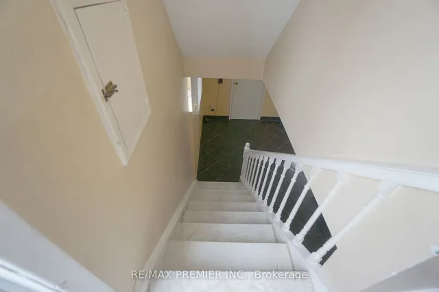 Additional image 39 of 32 Marlington Cres