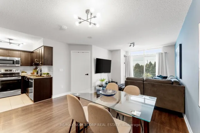 Additional image 17 of 812 Lansdowne Ave Unit 113