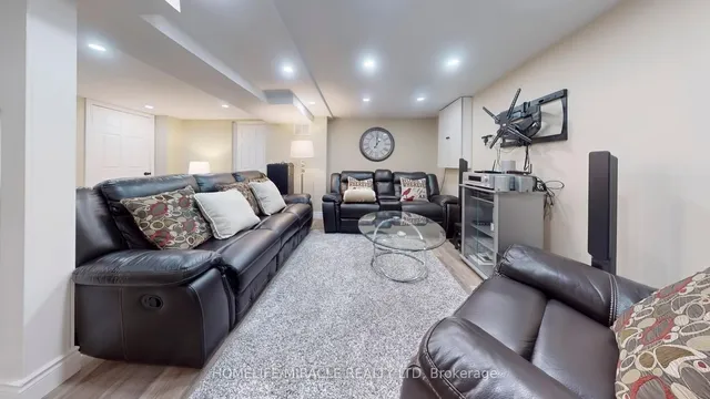 Additional image 32 of 118 Wexford Rd