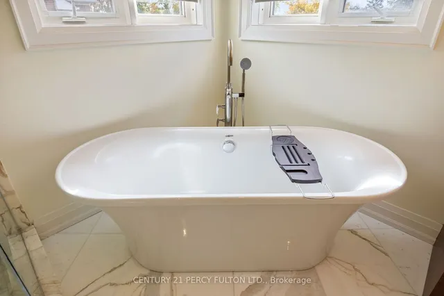 Additional image 30 of 990 John Watt Blvd