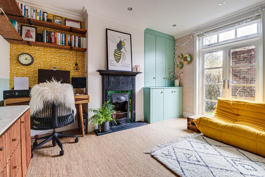 Additional image 24 of Luton Road, Harpenden, AL5