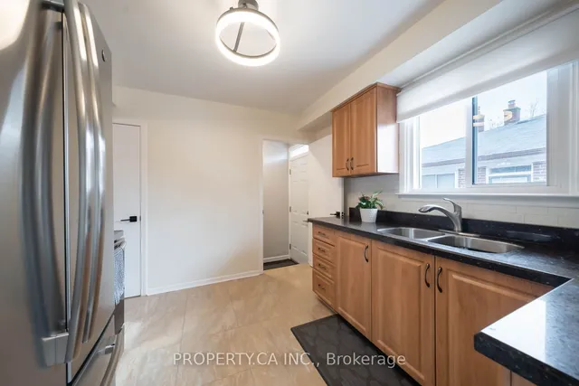 Additional image 22 of 1666 Coram Cres