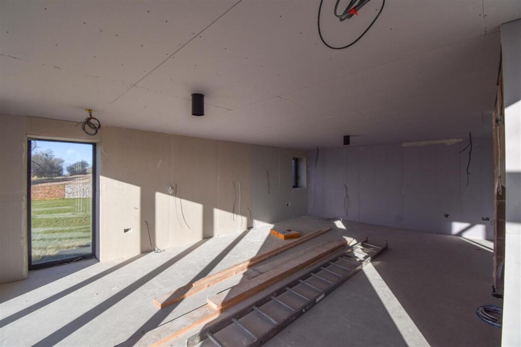 Additional image 3 of Bowscar