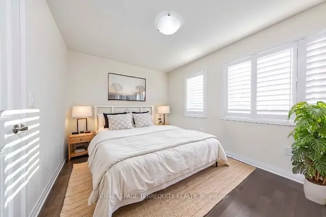 Additional image 17 of 22 Caroline Carpenter Grve