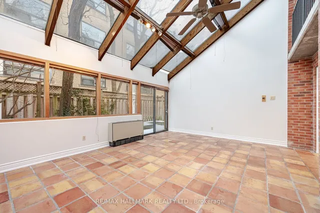 Additional image 11 of 31 Walmer Rd Unit 8