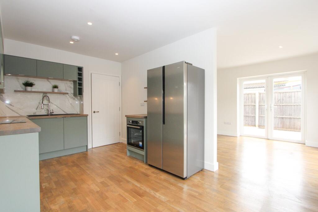 Additional image 5 of Highworth Crescent, Yate, BS37
