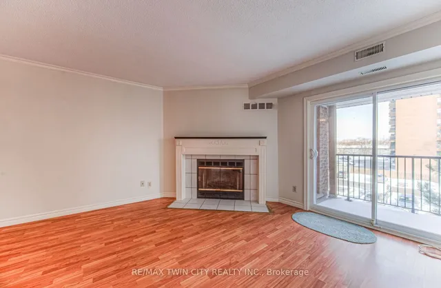Additional image 13 of 3085 Kingsway Dr Unit 44