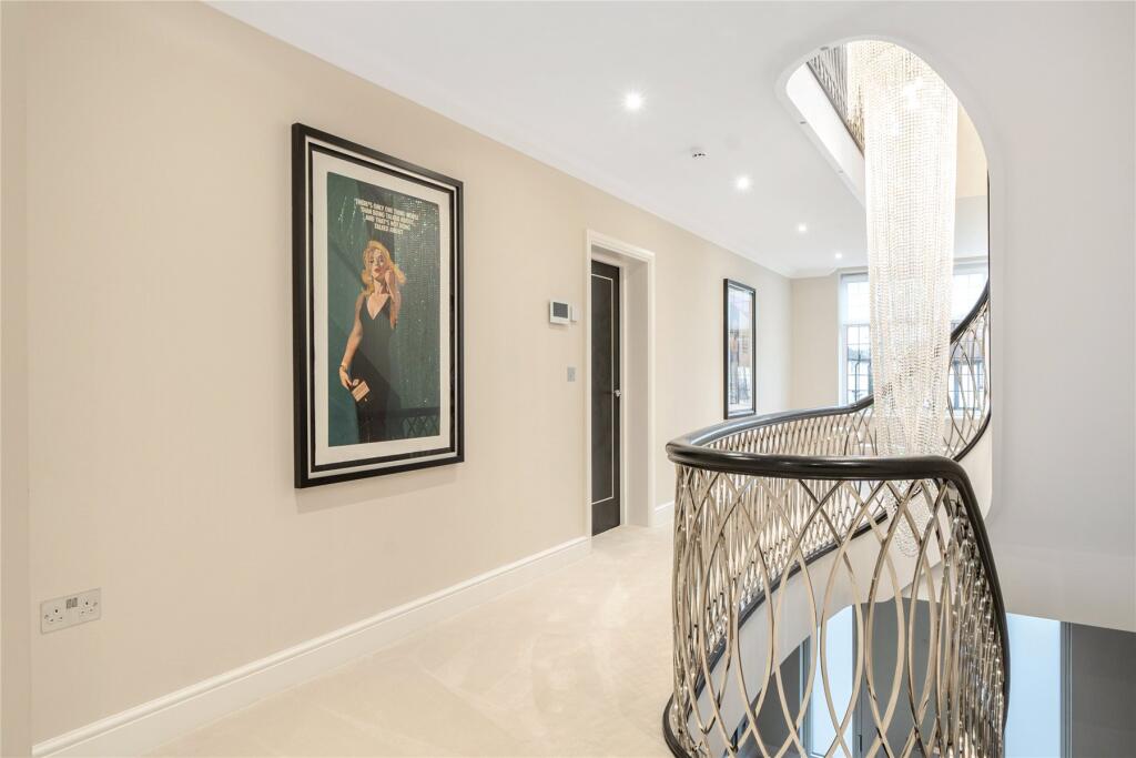 Additional image 38 of Meadow Way, Farnborough Park