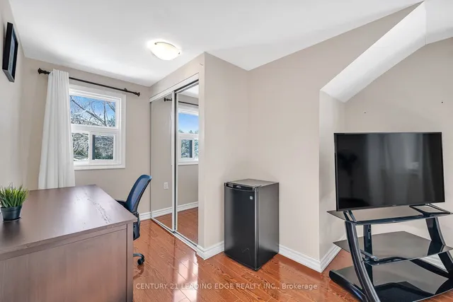 Additional image 25 of 71 Treverton Dr