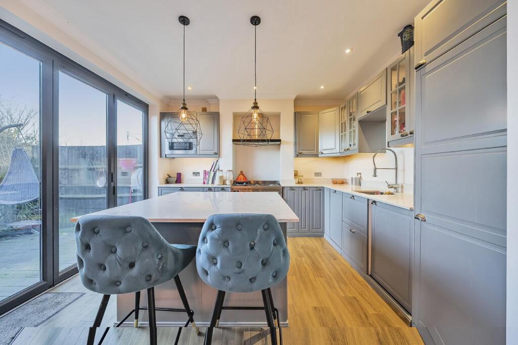 Additional image 2 of Westhurst Drive, Chislehurst