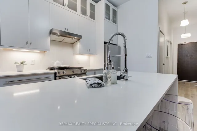 Additional image 9 of 1842 Queen St Unit 204