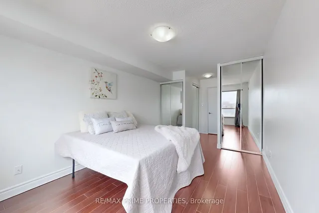 Additional image 21 of 2550 Lawrence Ave Unit 617