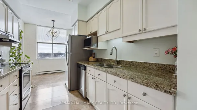 Additional image 20 of 2199 Sixth Line Unit 411