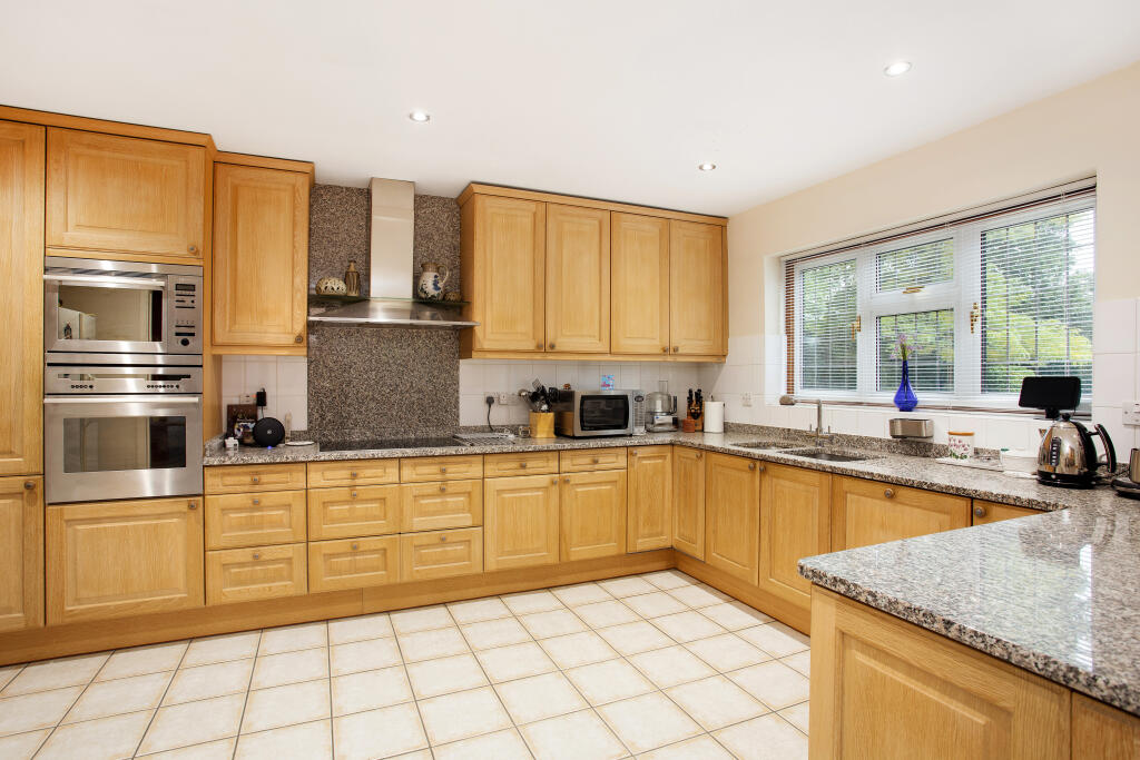 Additional image 3 of The Chowns, Harpenden, AL5