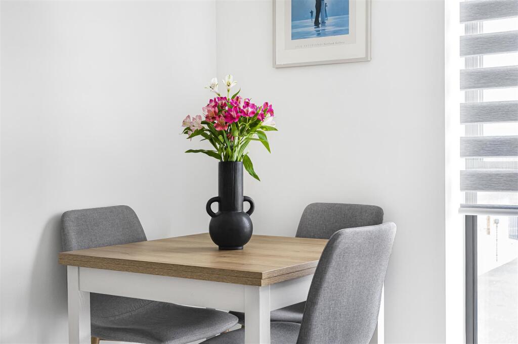 Additional image 27 of Waters Edge, Claremont Road