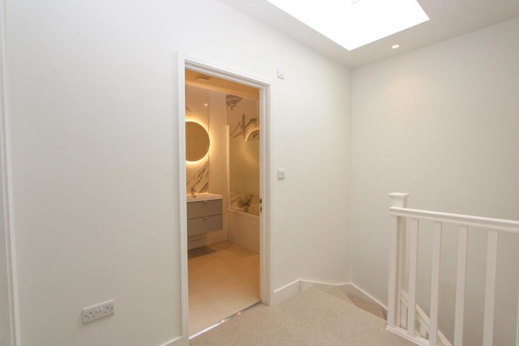 Additional image 14 of Highworth Crescent, Yate, BS37