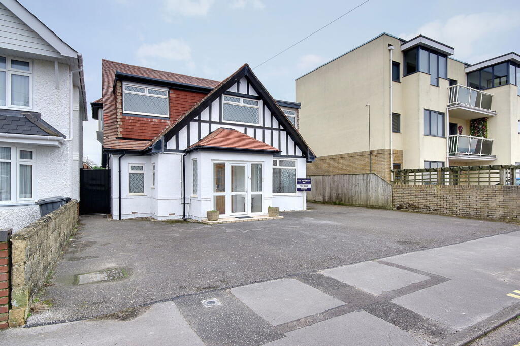 Southern Road, Bournemouth, BH6 3SS