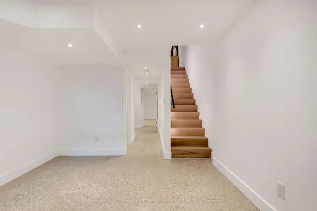 Additional image 19 of 100 Sumach St