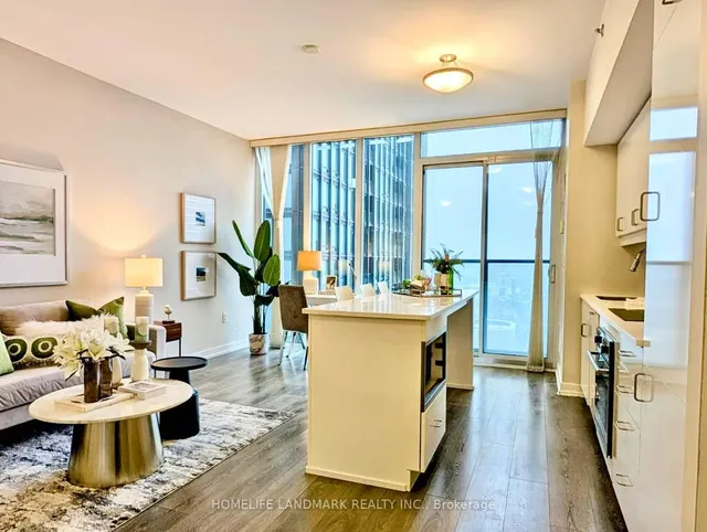 Additional image 6 of 426 University Ave Unit 2702