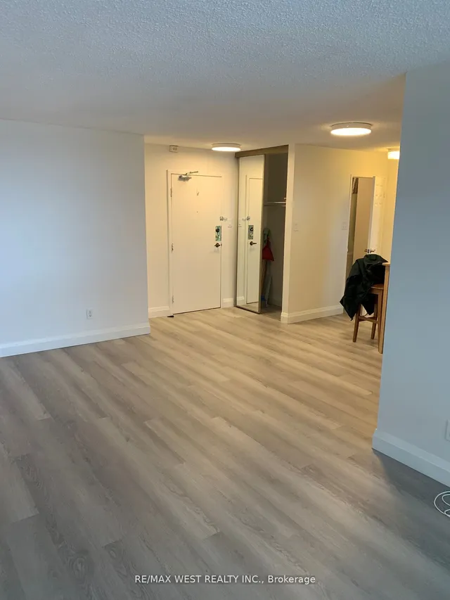 Additional image 3 of 73 McCaul St Unit 630