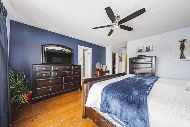 Additional image 36 of 1 Little Britain Cres
