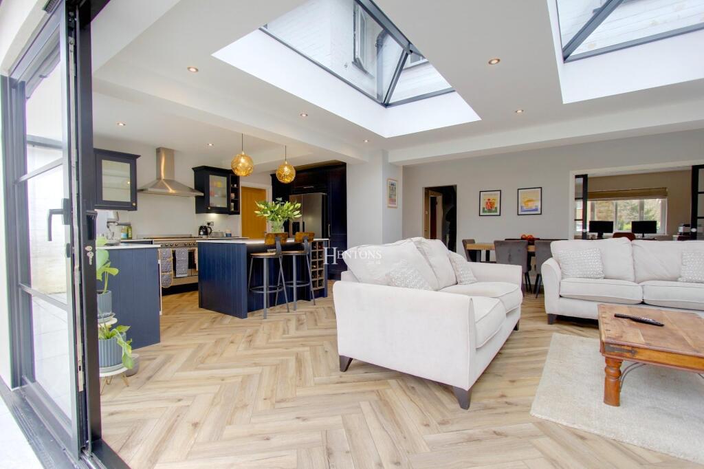 Additional image 24 of Dan-Yr-Heol, Cyncoed, Cardiff