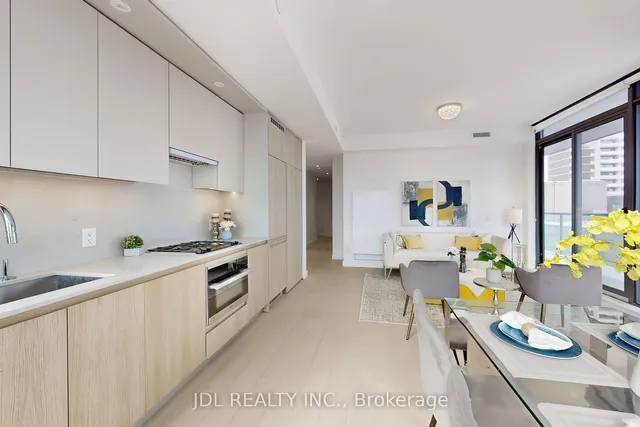 Additional image 14 of 81 Wellesley St Unit 902