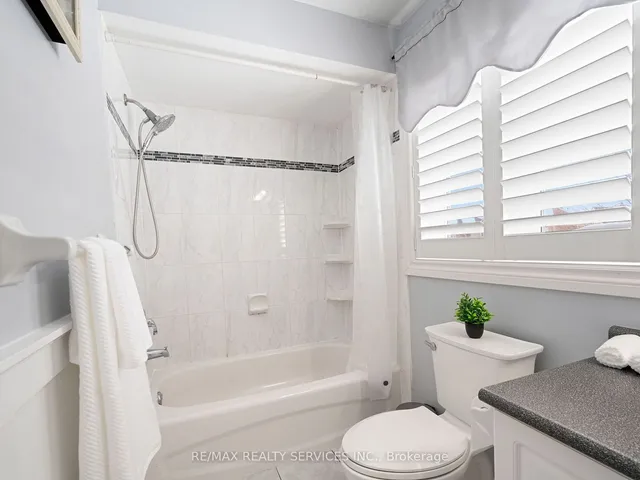 Additional image 29 of 19 Maple Beach Cres