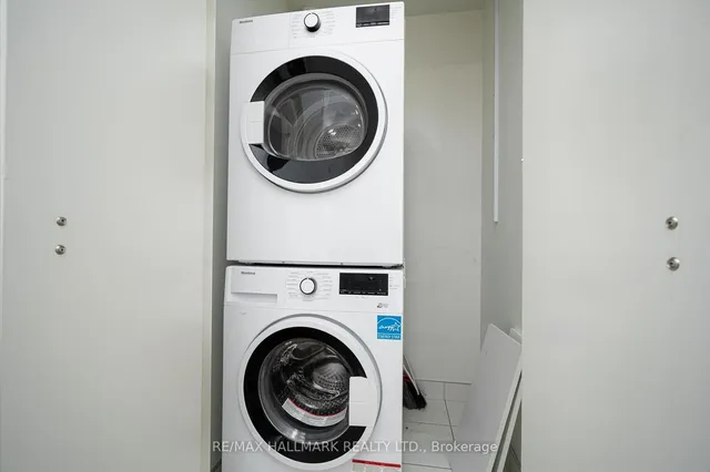 Additional image 22 of 50 Ordnance St Unit 323