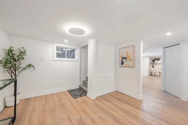 Additional image 25 of 94 Huntington Ave