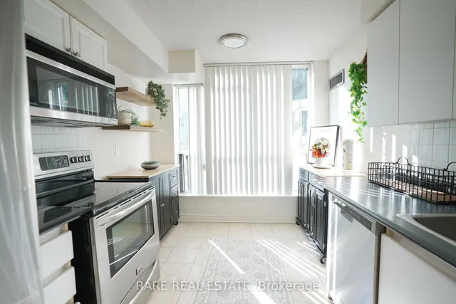 Additional image 4 of 24 Wellesley St Unit 203