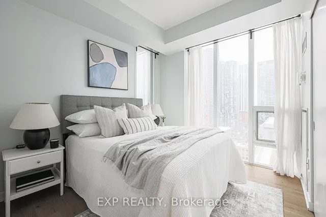 Additional image 28 of 126 Simcoe St Unit 1903