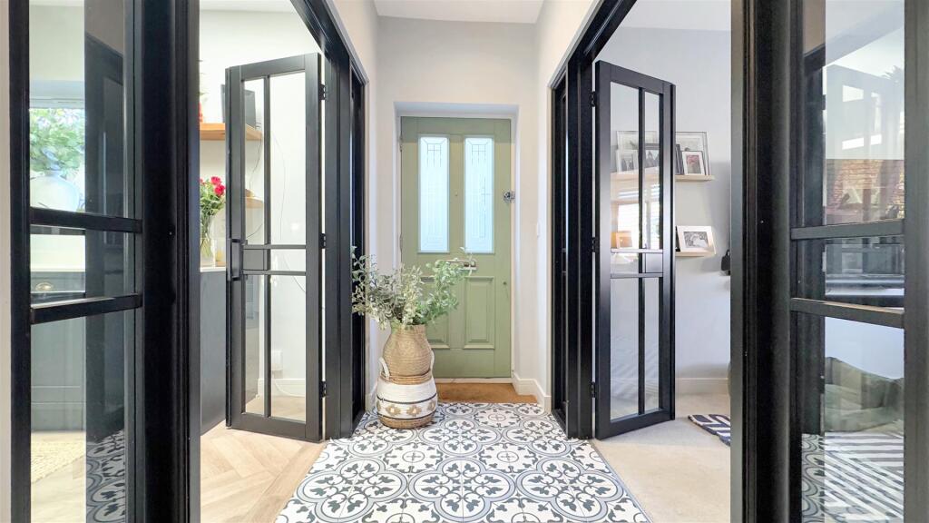 Additional image 8 of Sherwood Avenue, Whitecliff