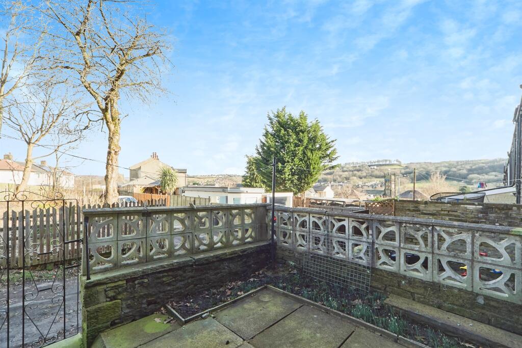 Additional image 15 of Broomhill Avenue, Keighley