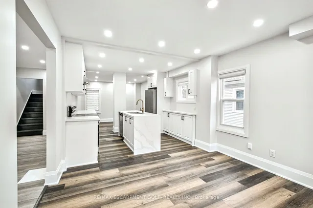 Additional image 14 of 3 Wardrope Ave