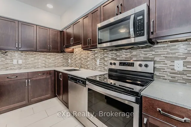 Additional image 13 of 399 Queen St Unit 107