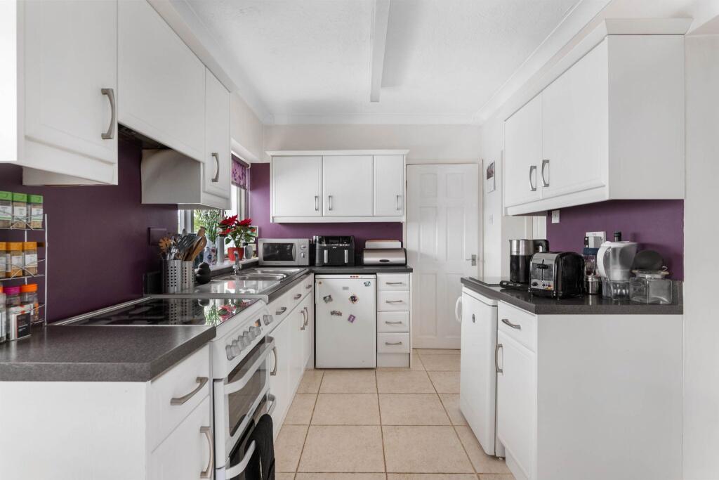 Additional image 4 of Steppes Piece, Bidford-on-Avon, Alcester, B50