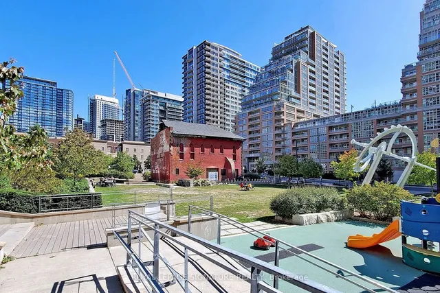 Additional image 27 of 6 Pirandello St Unit TH10