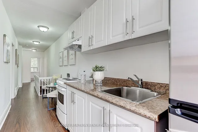 Additional image 13 of 2179 Dundas St