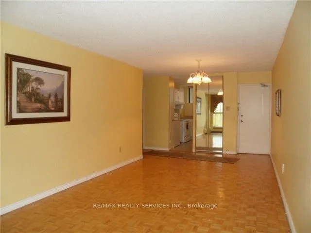 Additional image 3 of 4689 Jane St Unit 409
