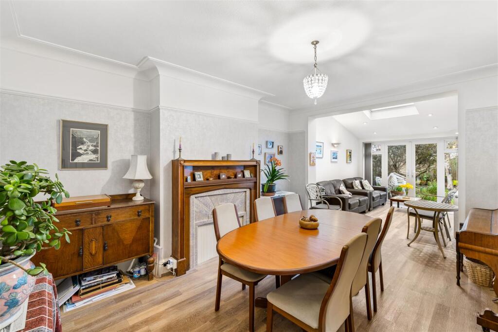 Additional image 14 of Park Avenue, Hove