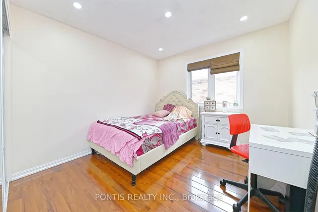 Additional image 28 of 993 Whewell Tr