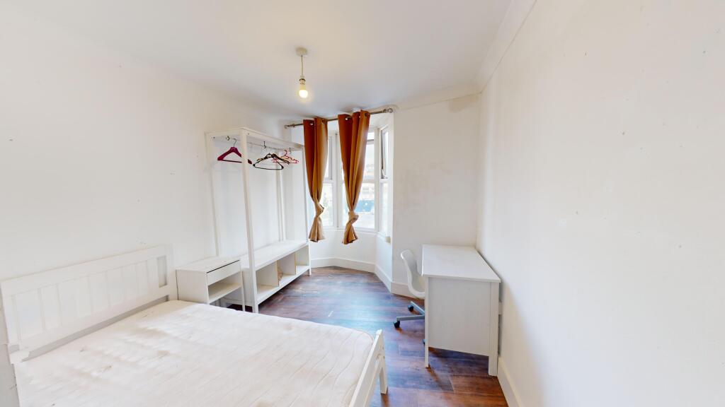 Additional image 5 of Elm Grove