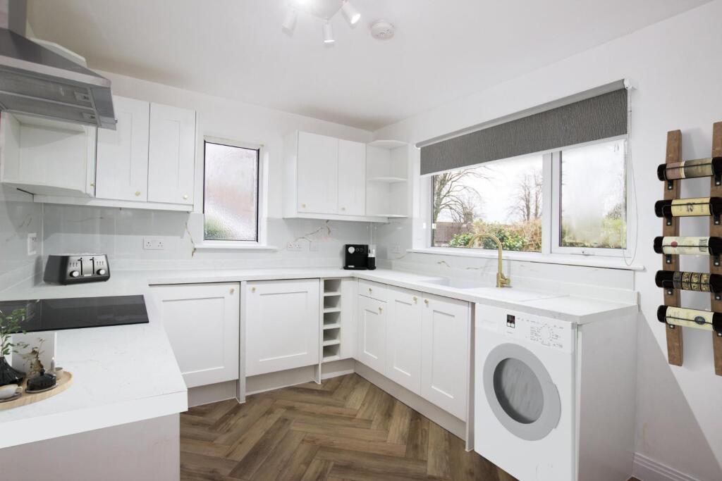 Additional image 5 of 'Rosedean' Sunnyhurst Lane